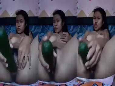 Live Colmek ABG Sange Pakai Timun Gede Becek